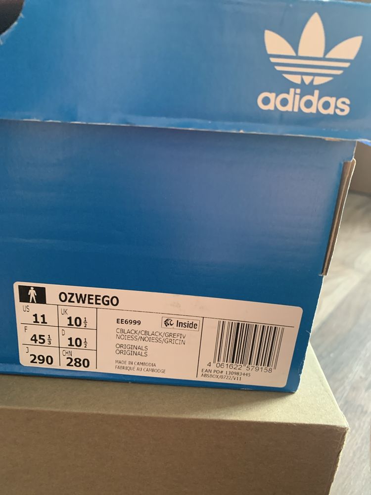 Чисто нови. Adidas OZWEEGO