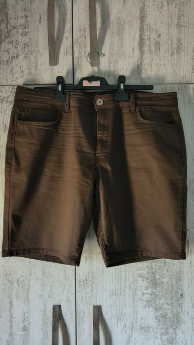 Pantaloni scurți bărbați maro