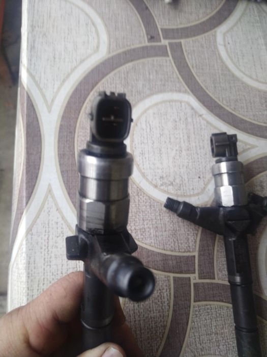 DENSO 5 броя инжекторни дюзи Nissan X-Trail 2.2 Dizel  136h.p.
16600 8