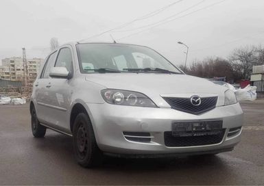 Mazda 2 цяла или на части 2006 година