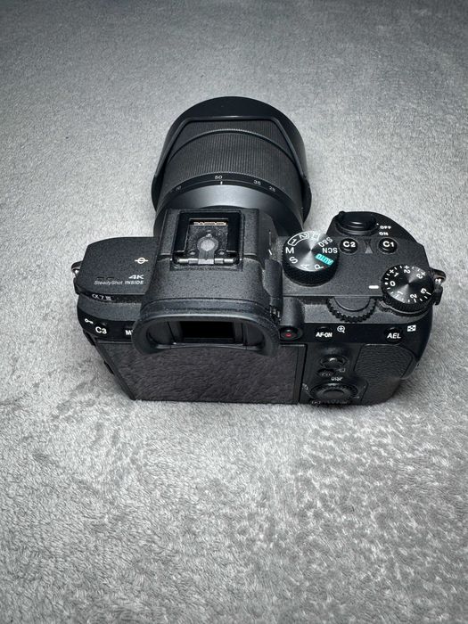 Aparat foto Mirrorless Sony Alpha A7III, 24.2 MP, Full-Frame