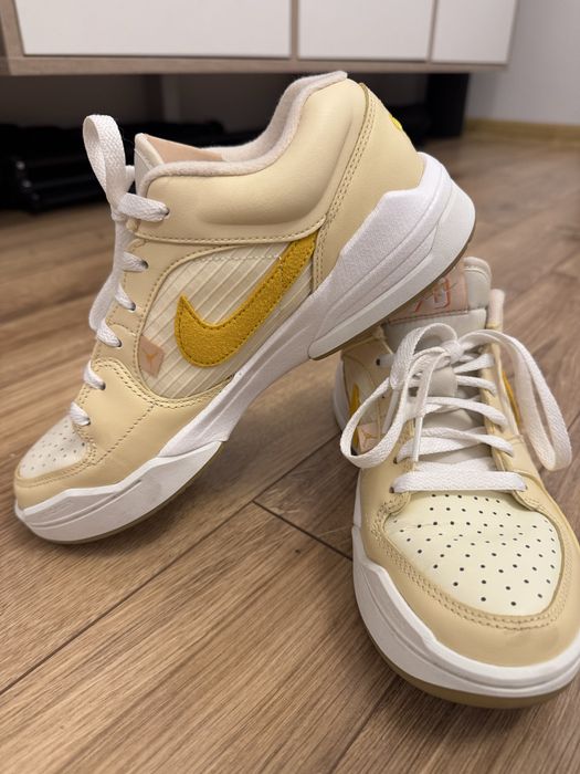 Дамски NIKE Air Jordan 24 см стелка