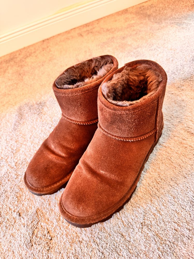 Vand ghete din piele intoarsa Bearpaw , Alyssa