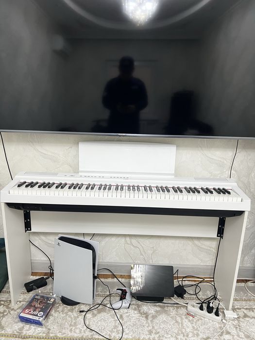 Yamaha pianina elektronni kak noviy