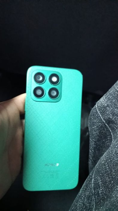 Срочно обменяю Хонор х8б