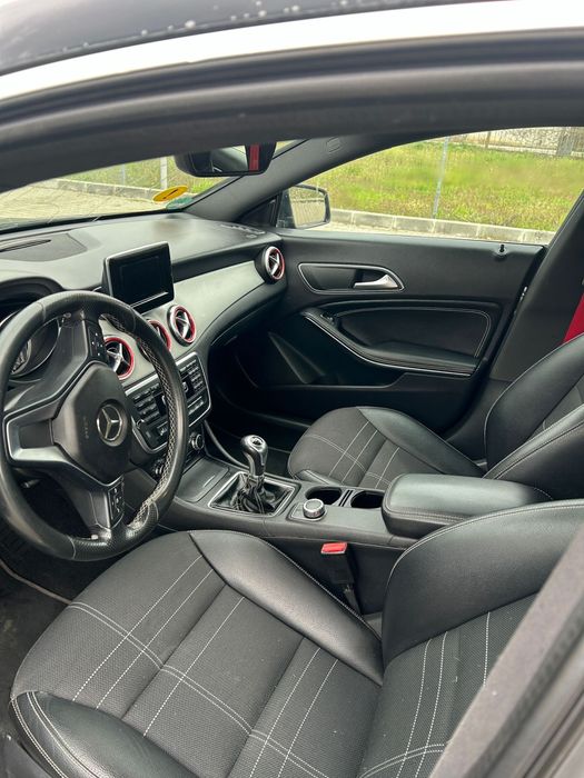 MERCEDES benz cla 180