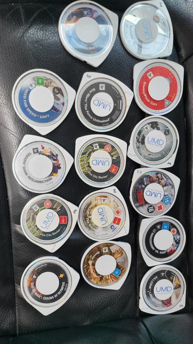 Геймърски аксесоар за Sony PSP калъфи мемори карти