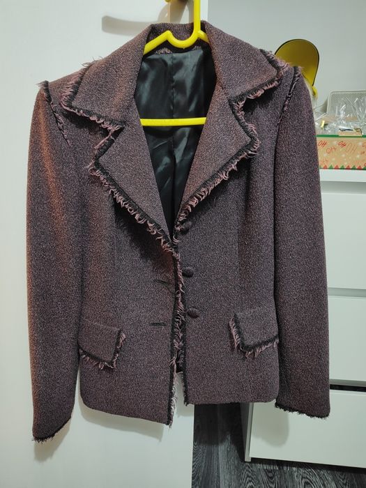 Costum compleu dama sacou și fusta