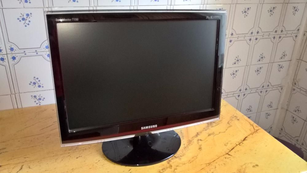 Monitor Samsung 19 inch