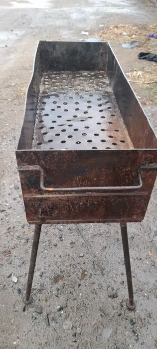 Мангал для шашлыка в кафе,зона отдыха