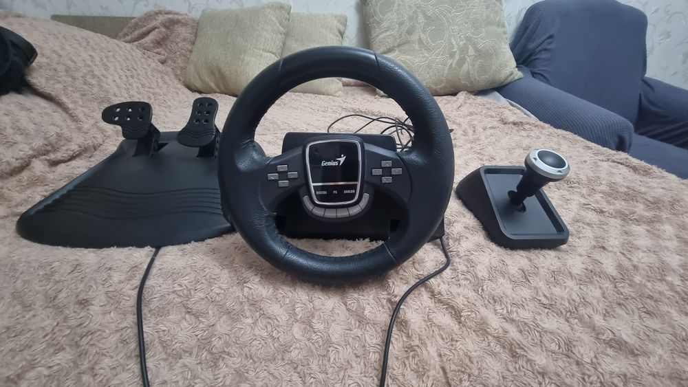 Продам руль Genius twen wheel 900ff