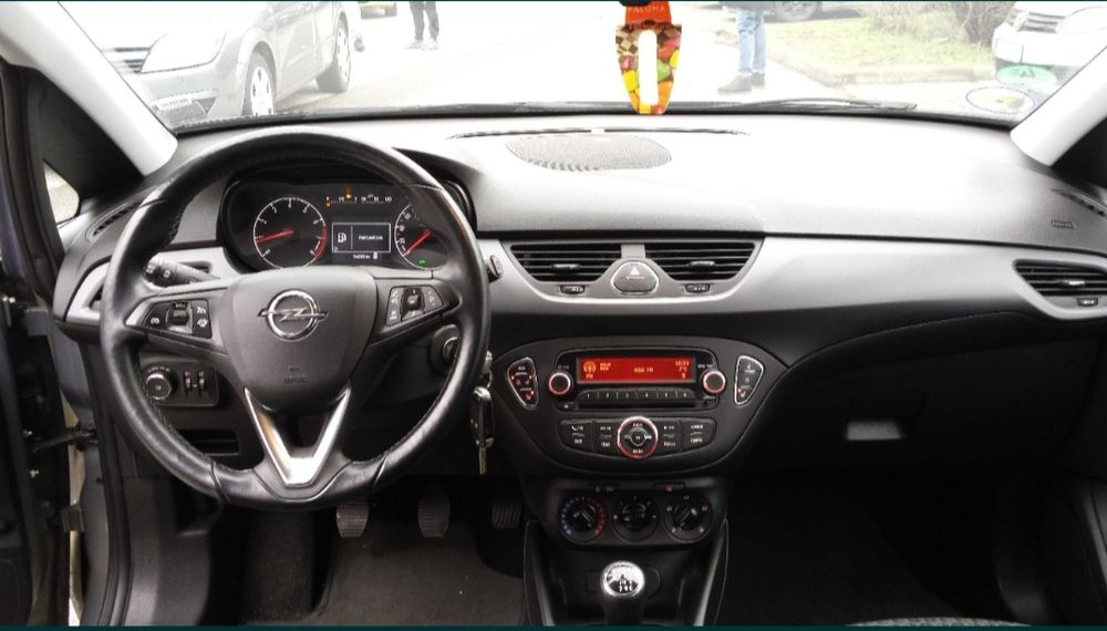Vând Opel CORSA E