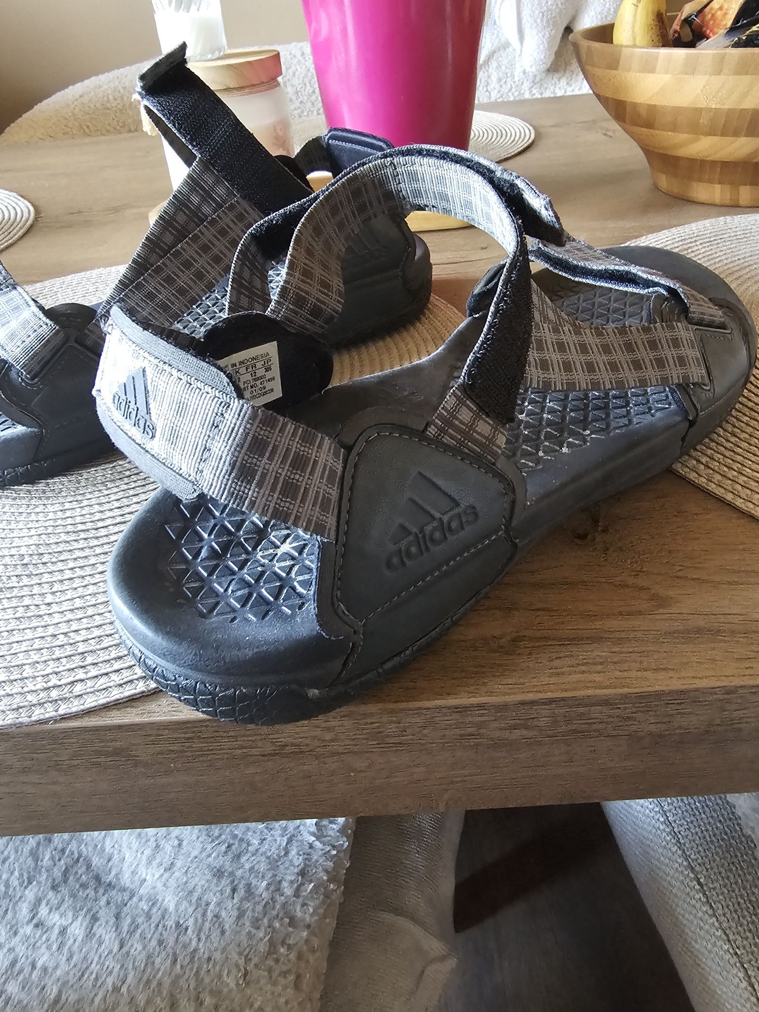 Сандали Adidas..