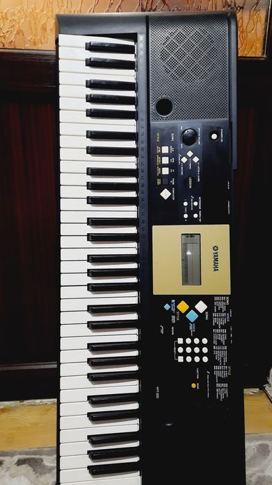 Orgă Yamaha YPT-220