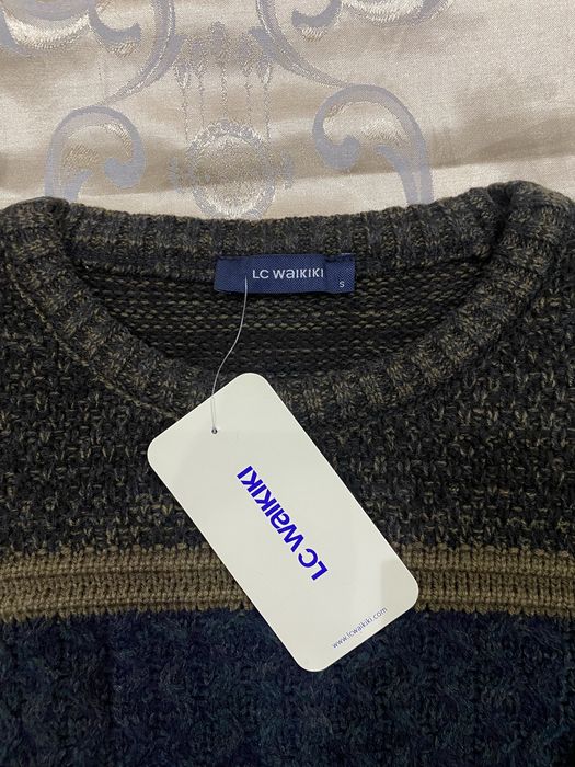 Свитер мужской новый