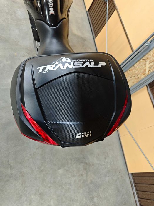 Honda Transalp 700V 2011 impecabil