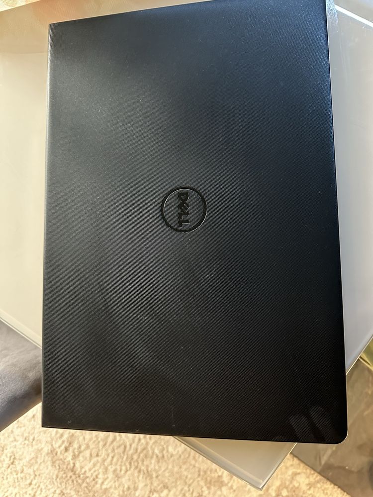 Лаптоп Dell Inspiron 15 5100 Intel Core i5 8th Gen