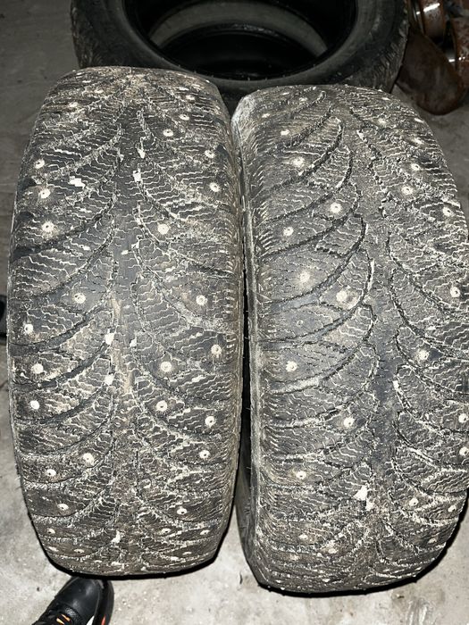 Продам зимние шипованные балоны
