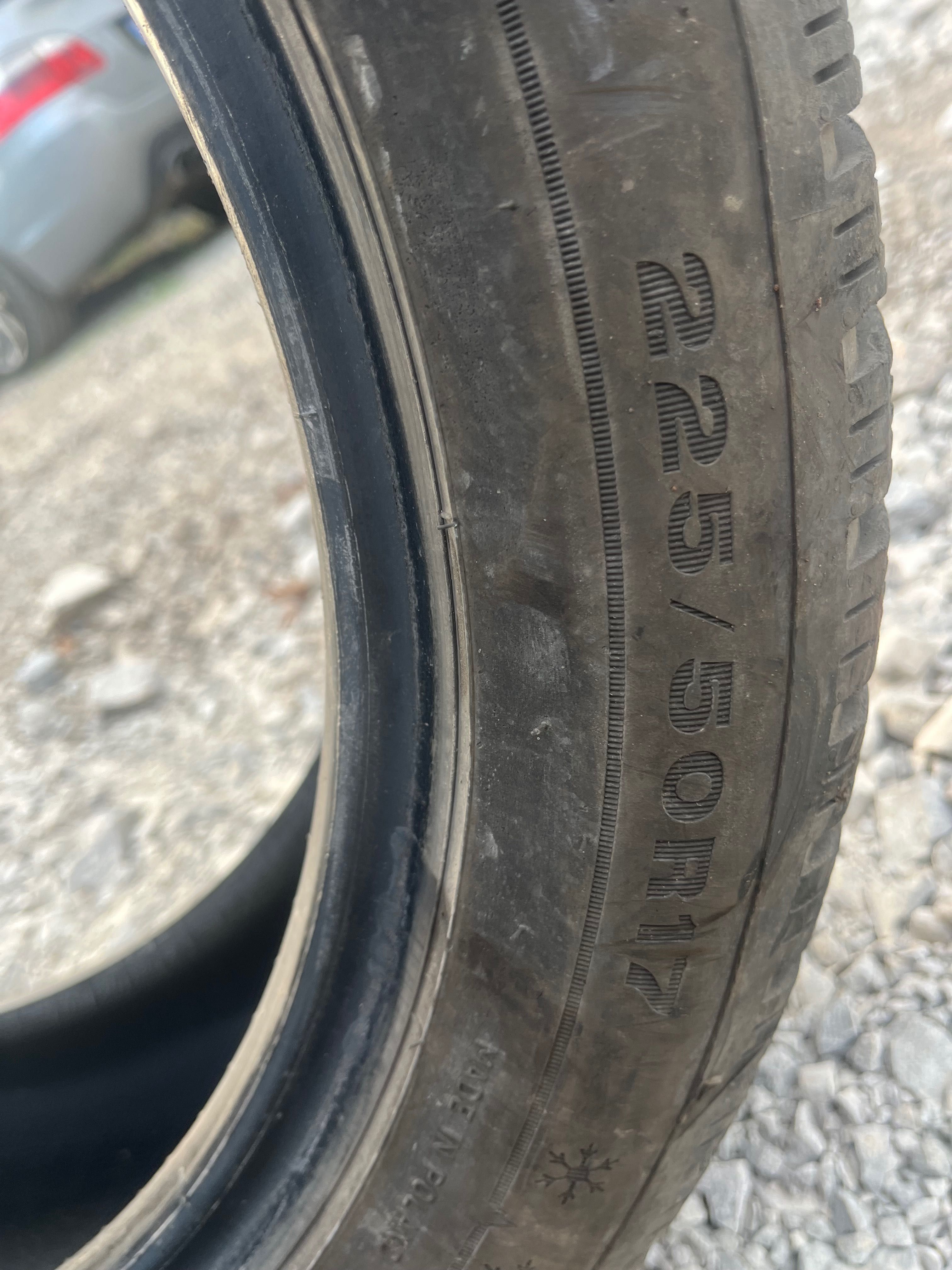 Гуми Hankook 215/55R17 2 броя