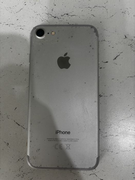 IPhone 7, б/у. Экран разбит