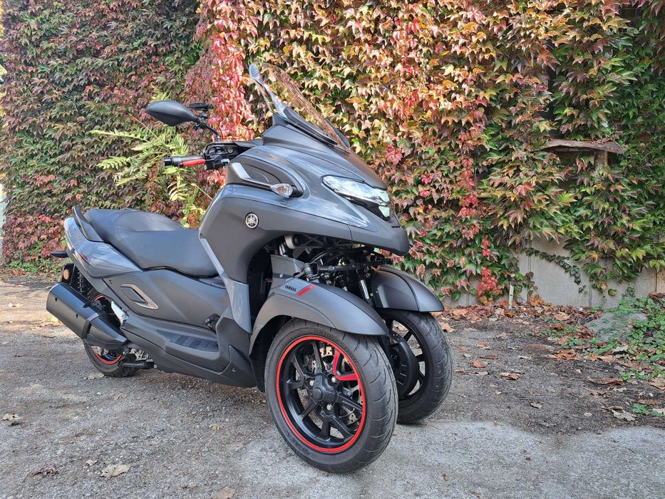 YAMAHA Tricity 300, an 2024, stare nouă - permis conducere categoria B