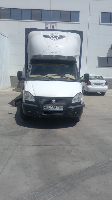 газель 2013й  узунлиги 5.20 енга 2.20 баланлиги 2.30  нахтга 13500 $