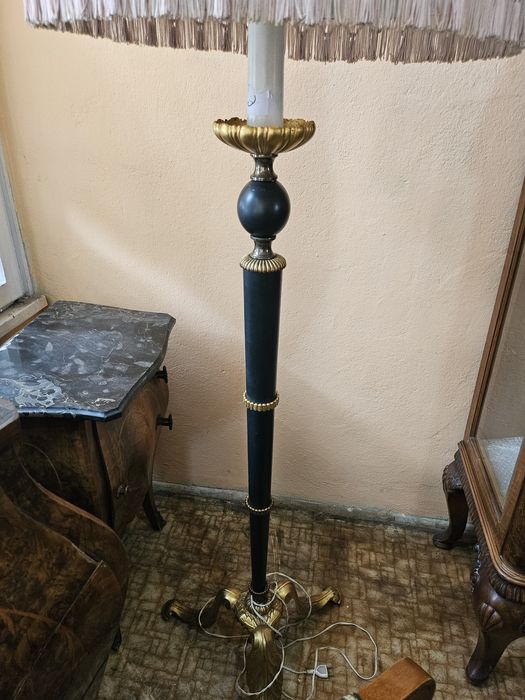 ЛАМПИОН moro  ръчна дърворезба