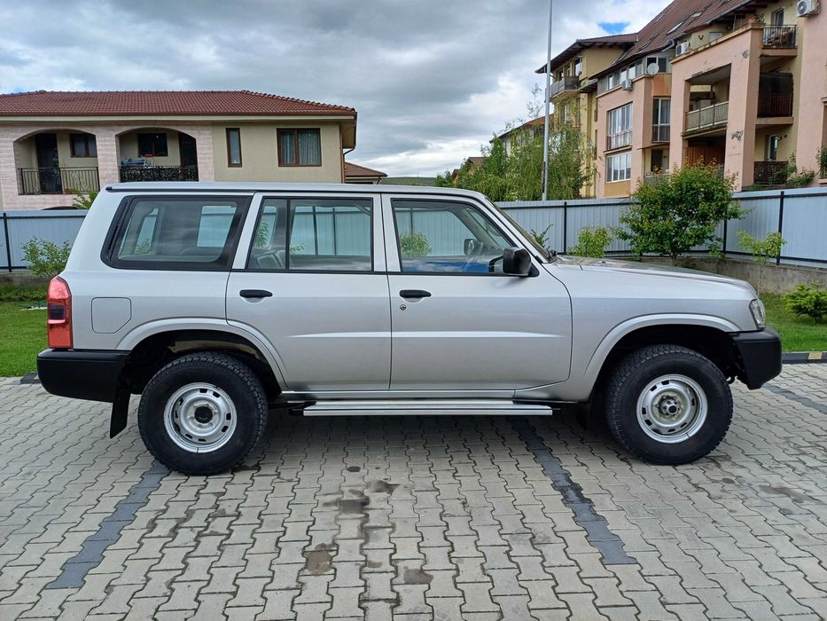 Nissan Patrol Y61 an 2015 motorizare 4.2 diesel! 17300 km reali!
