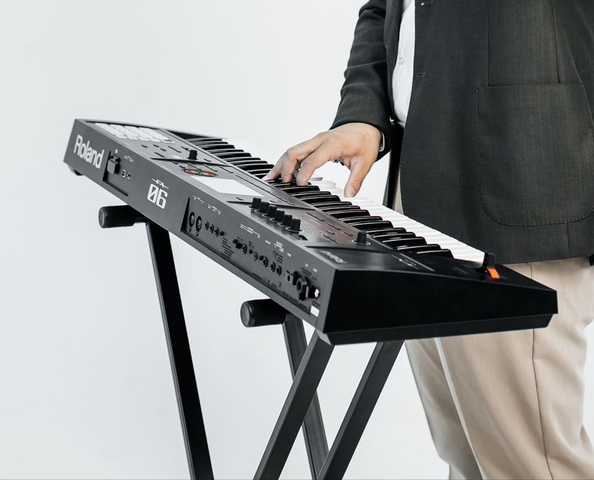Продается синтезатор Roland FA-06