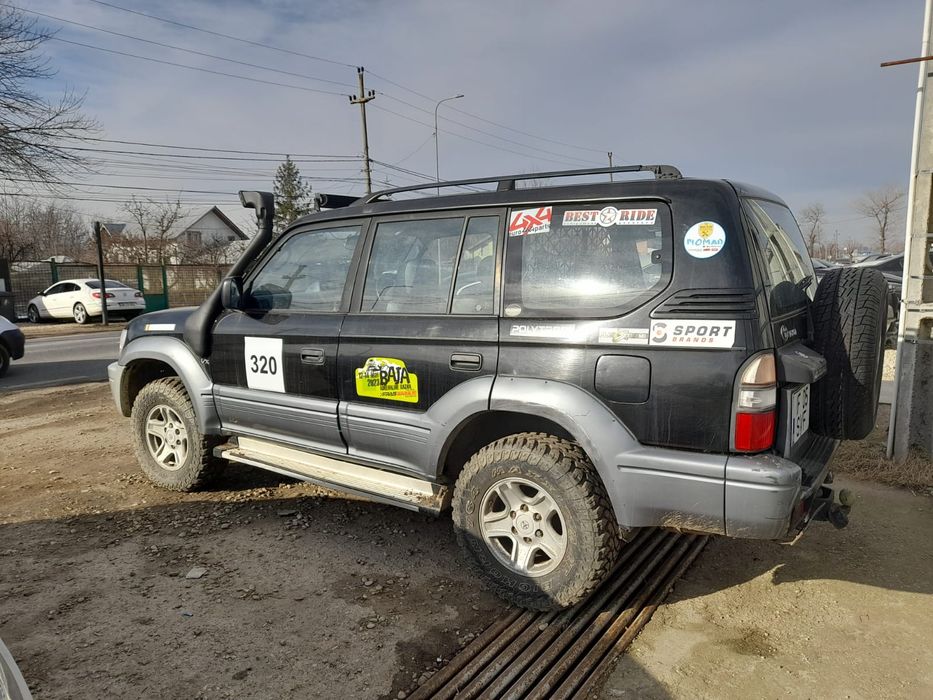 Vând Toyota Land Cruiser J90
