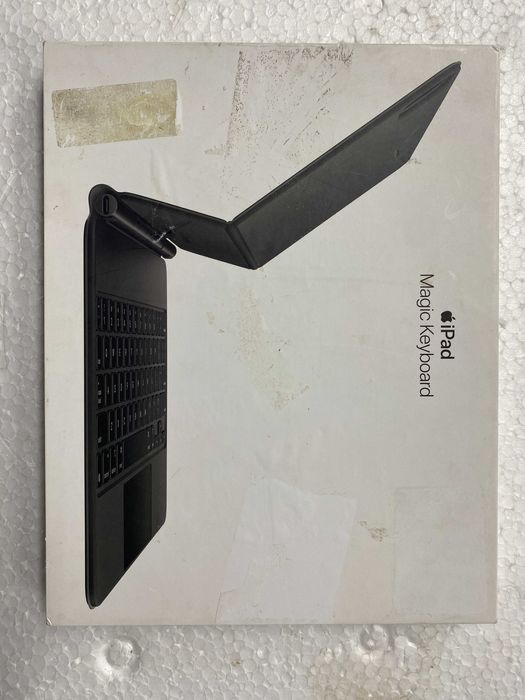 Husa cu tastatura Apple Smart Keyboard Folio pentru iPad Pro 11" 2020