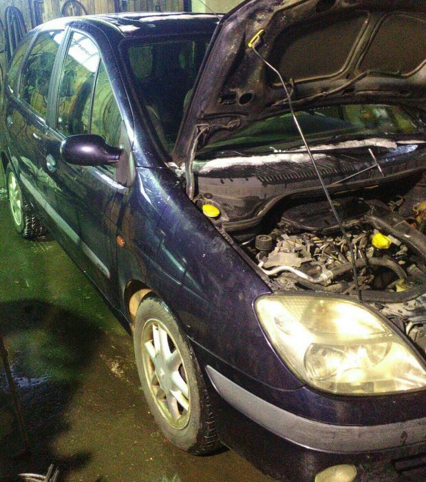 Рено сценик 1.9dci 102коня на части