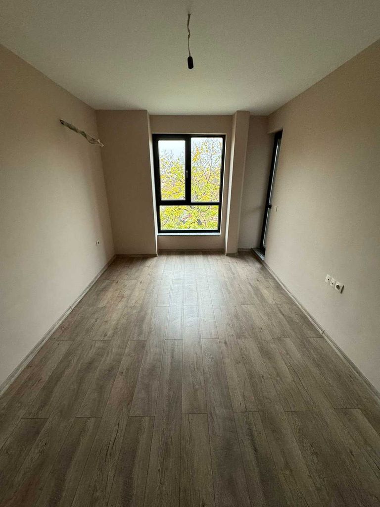 Продава се Тристаен апартамент в Пловдив, Съдийски - 132 кв.м за 2008 €/кв.м - Снимка #3
