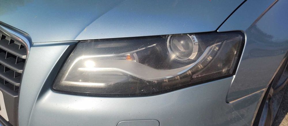 Ляв фар Audi A4 B8