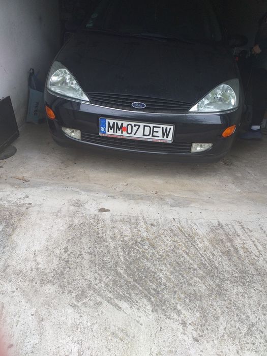 Vand ford focus pt dezmembrari  an 2001