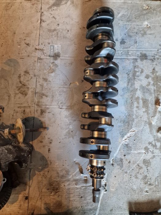 Колянов вал с биели и бутала от м52б28 един ванус