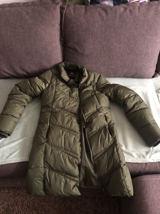 Vand geaca marimea S purtata de 2,3 ori!pret 120 lei!