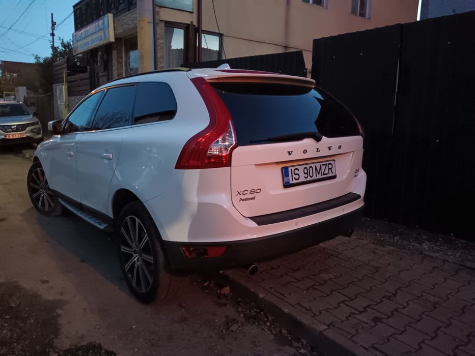 Volvo XC60.2011.