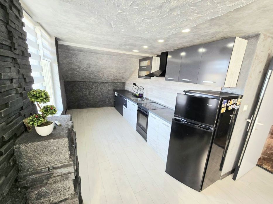 3-стаен в София-Илиянци площ 100 цена 165000