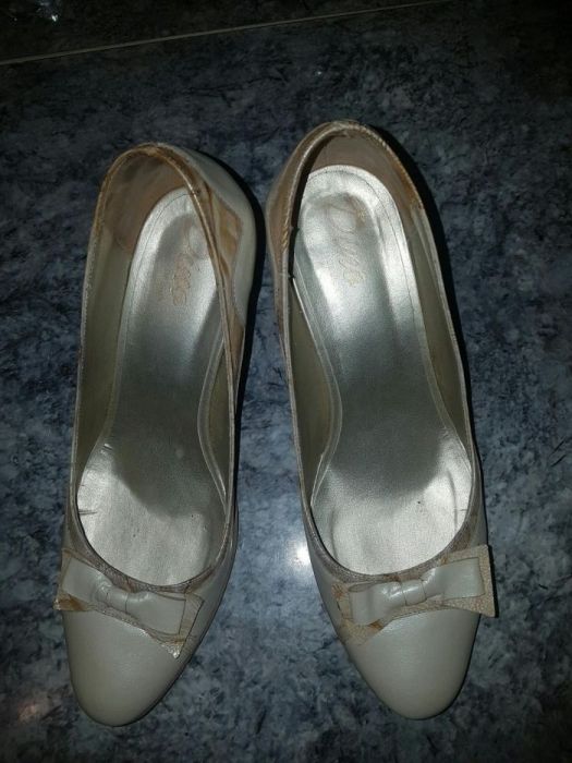 Pantofi dama nr. 38 din piele, ocazie nunta botez, stare impecabila