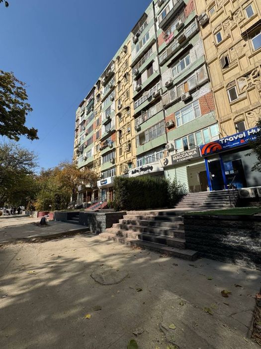 Новомосковская Напротив Голден Хаус Продается Нежилой