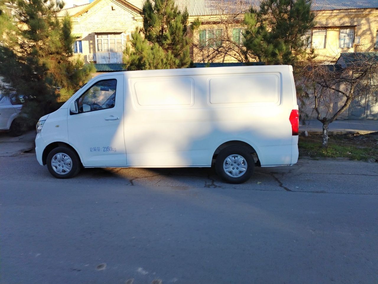 Чанган фургон сухой аренда