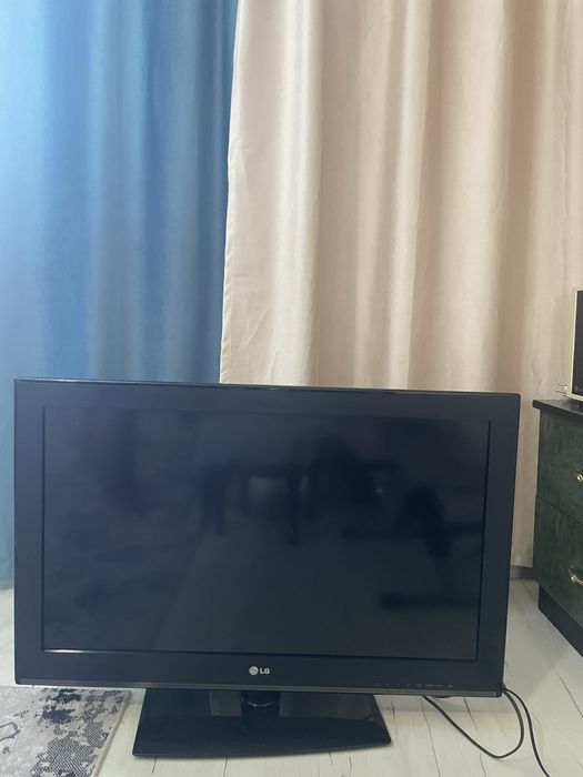 Продам телевизор LG