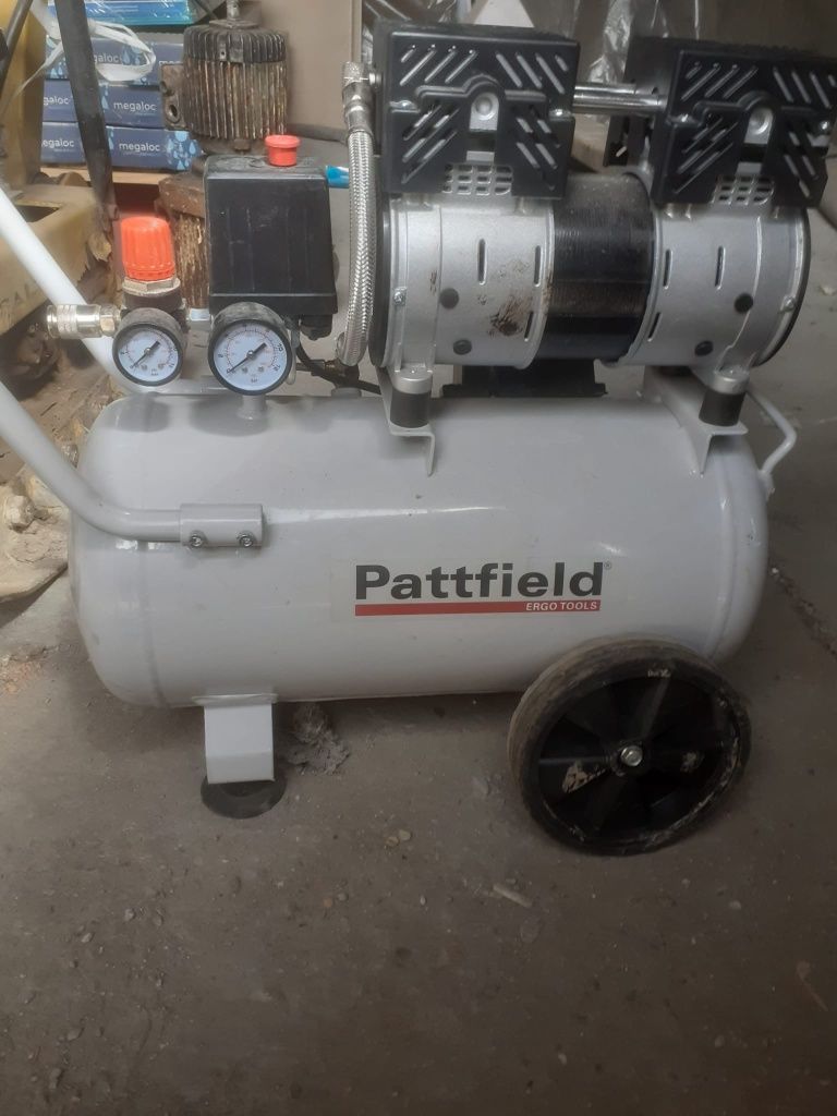 Compresor aer comprimat Pattfield PE-1024 24L 8 bari, fără ulei