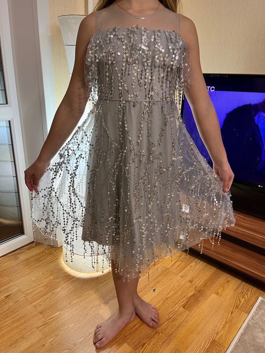 Платье на девочку