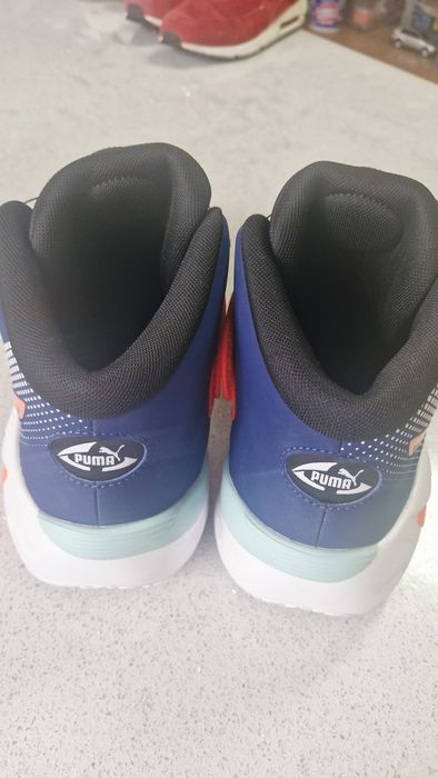 Puma ,Nike air max