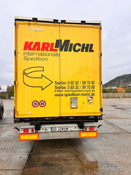 Semiremorca Krone