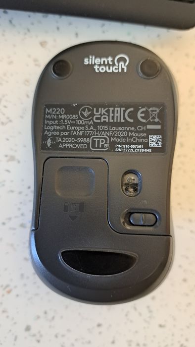 Set tastatura si mouse wireless,  Logitech, SilentTouch Model M220