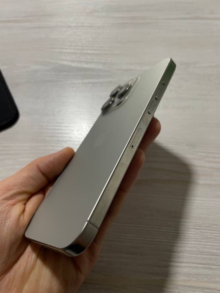 Iphone 16 pro Max 256 natural titan