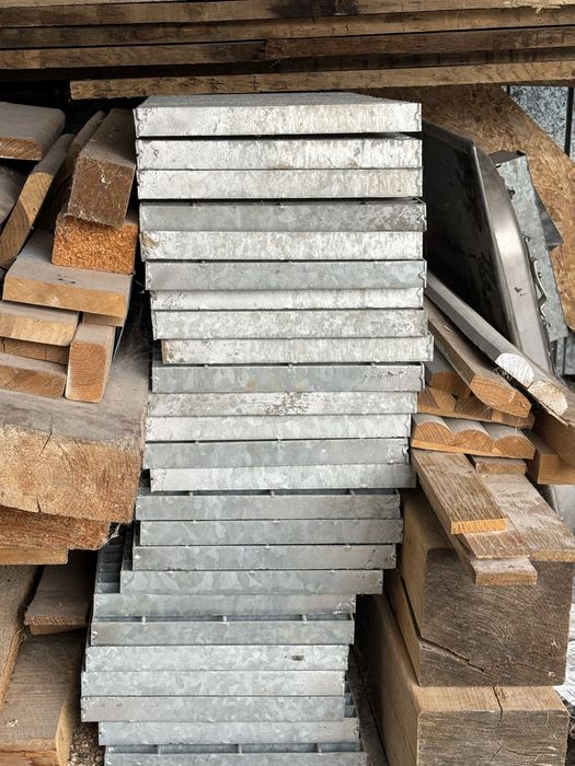 Vand gratare galvanizate
